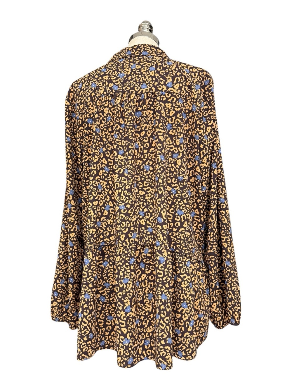 LOGO Lori Goldstein Leopard Floral Print Button Front Swing Tunic Blouse Large - Picture 6 of 12